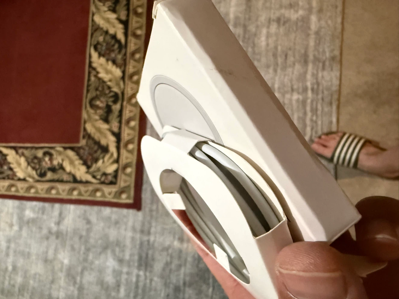Magnetic Charger with USB-C Cable - photo 4