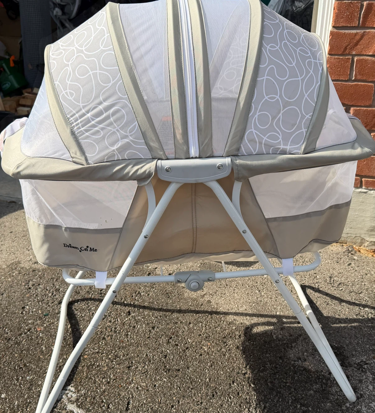 Dream On Me Bassinet