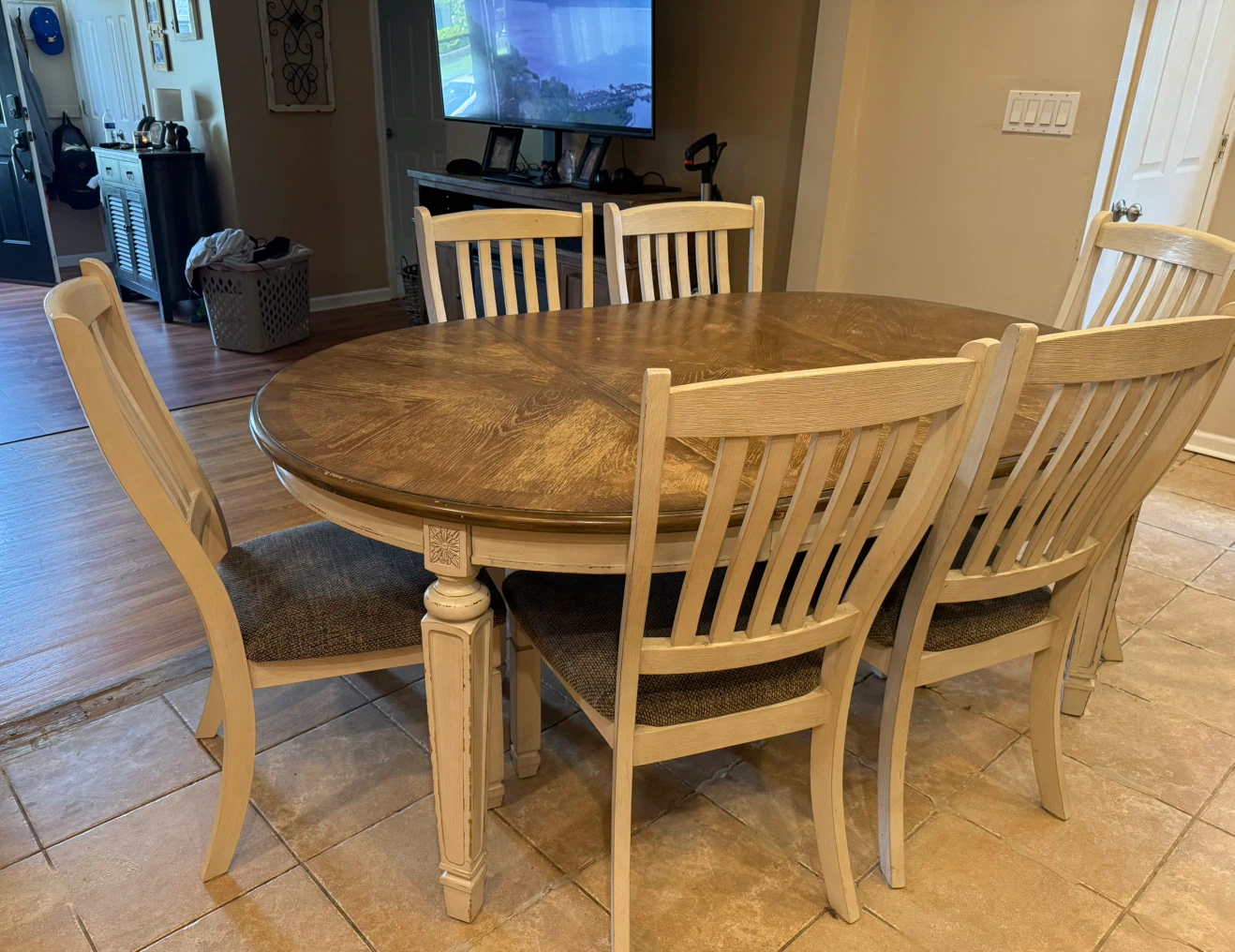 Dining Table and Chairs Set - photo 2
