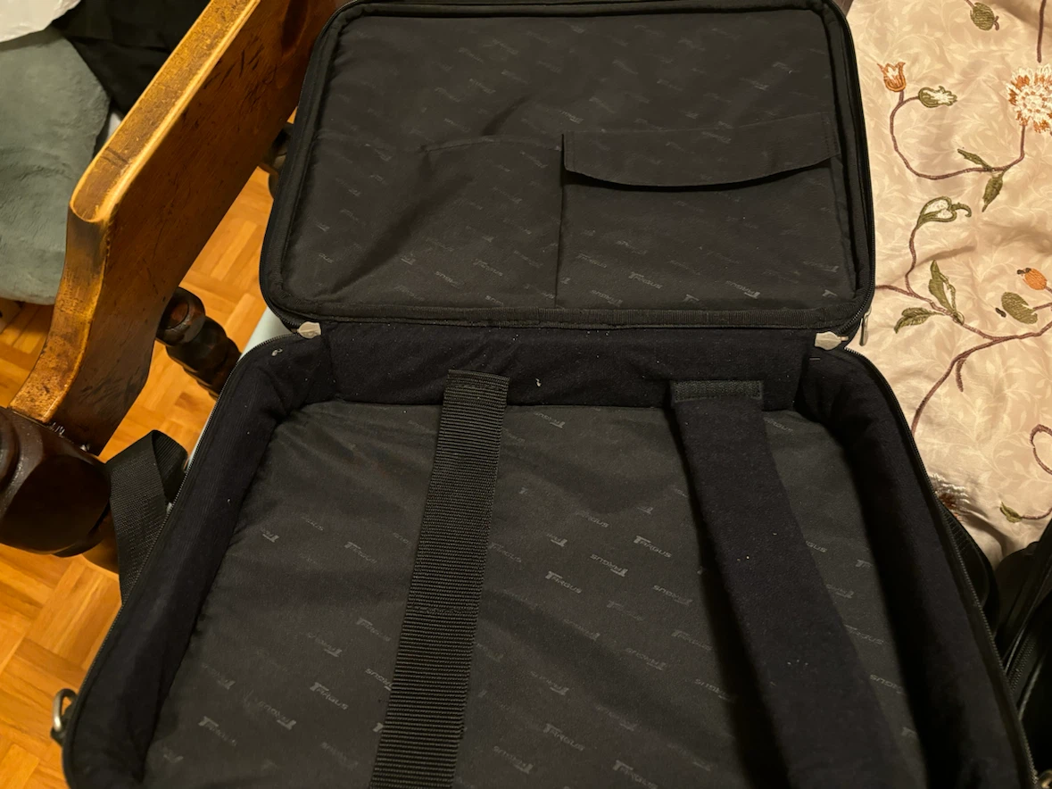 Targus Black Laptop Bag - photo 3
