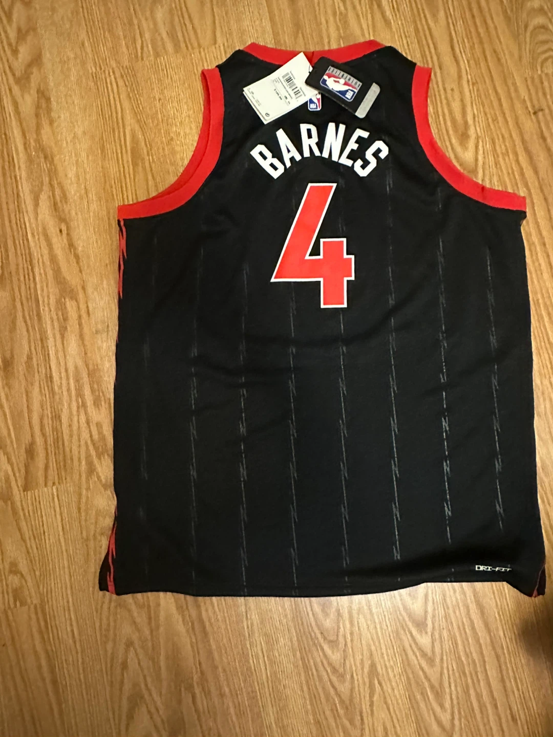 Toronto Raptors Scottie Barnes jersey Youth XL. BRAND NEW