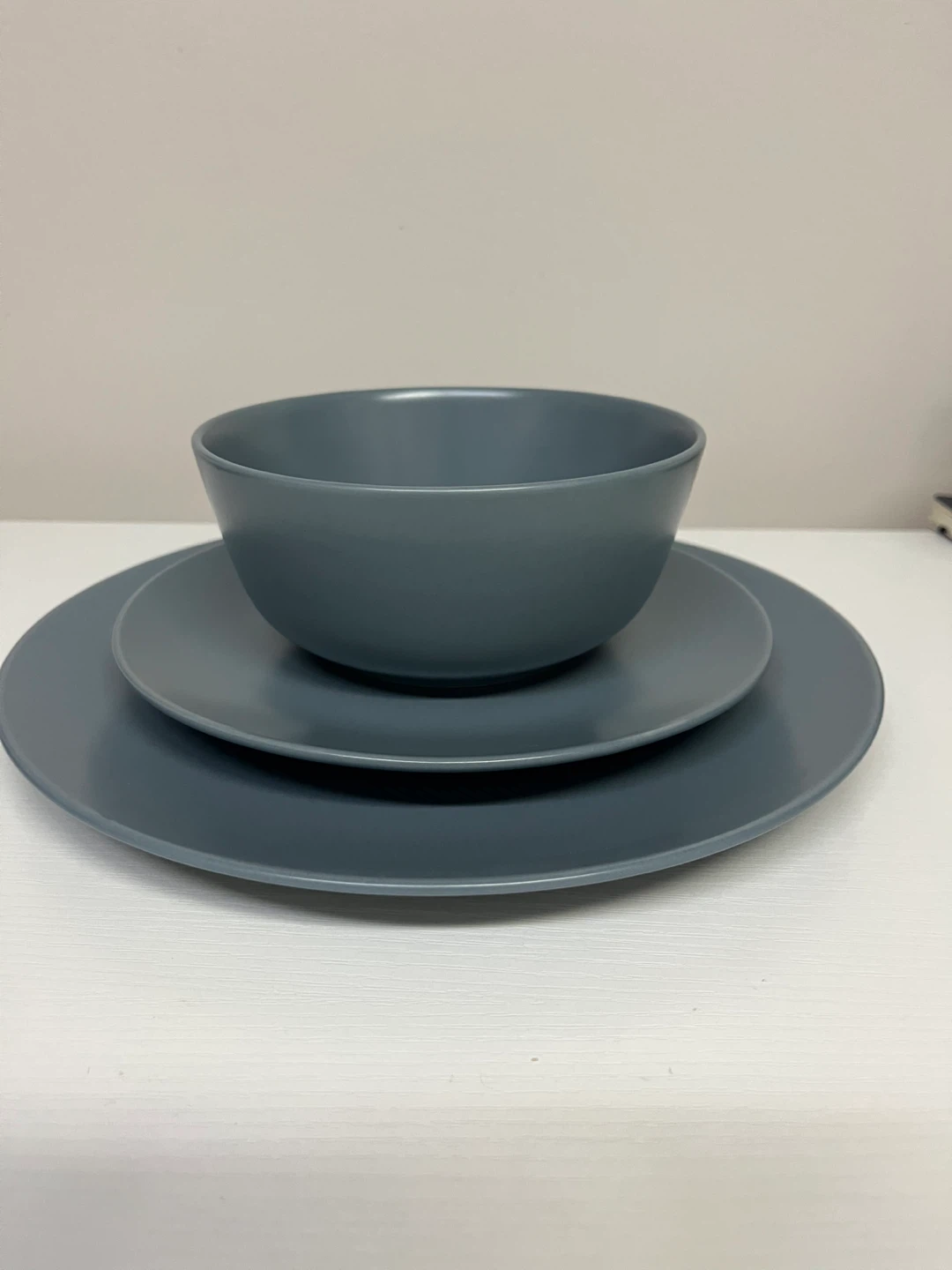 IKEA Dinnerware Set - Light Grey 12 plates