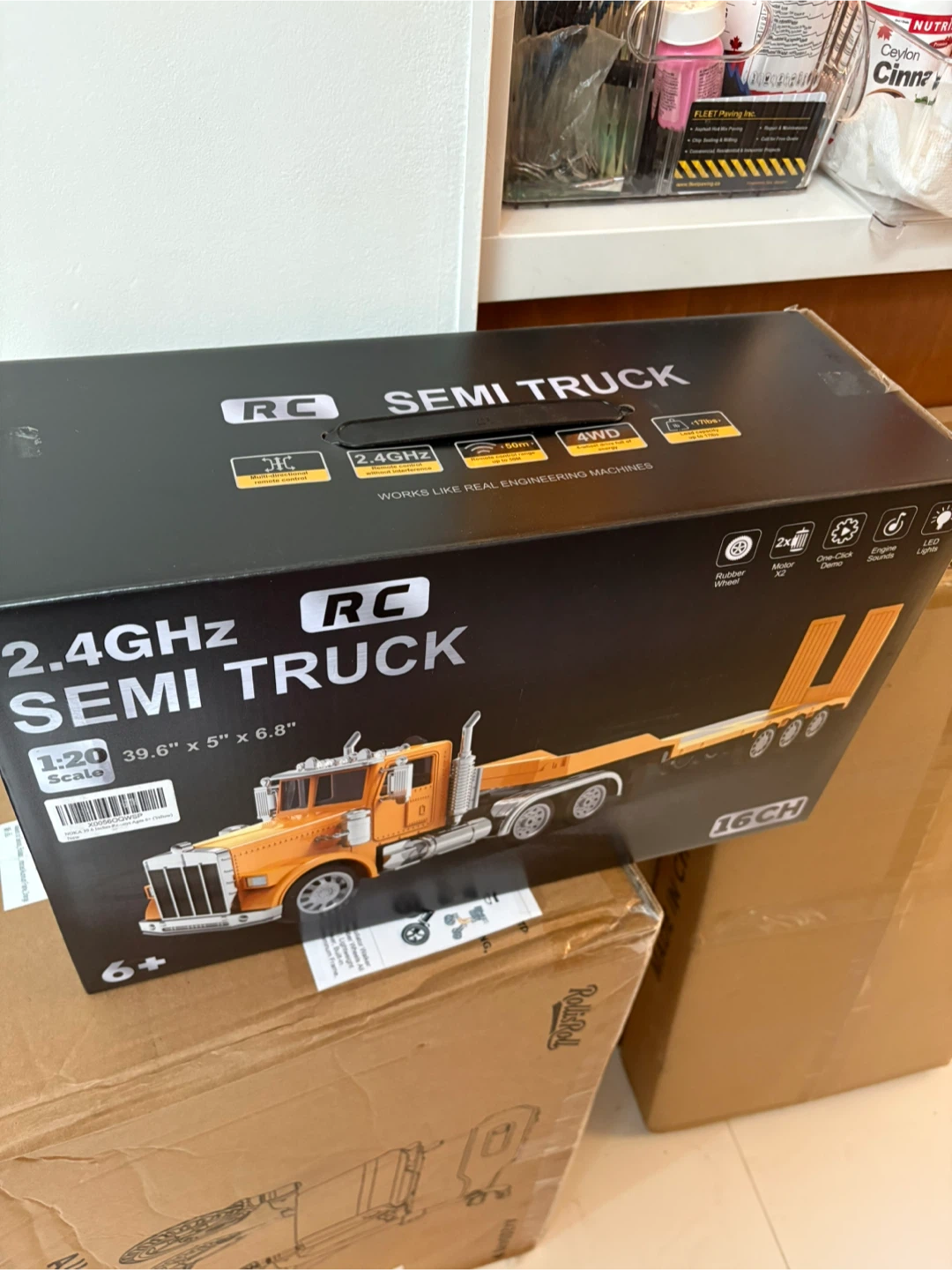 RC Semi Truck 1:20 Scale