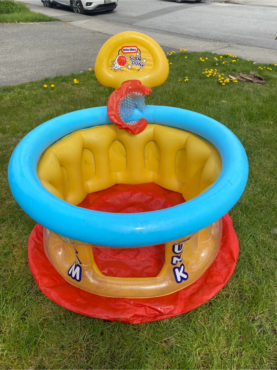 Little Tikes Slam Dunk Big Ball Pit - Inflatable Toddler Toy