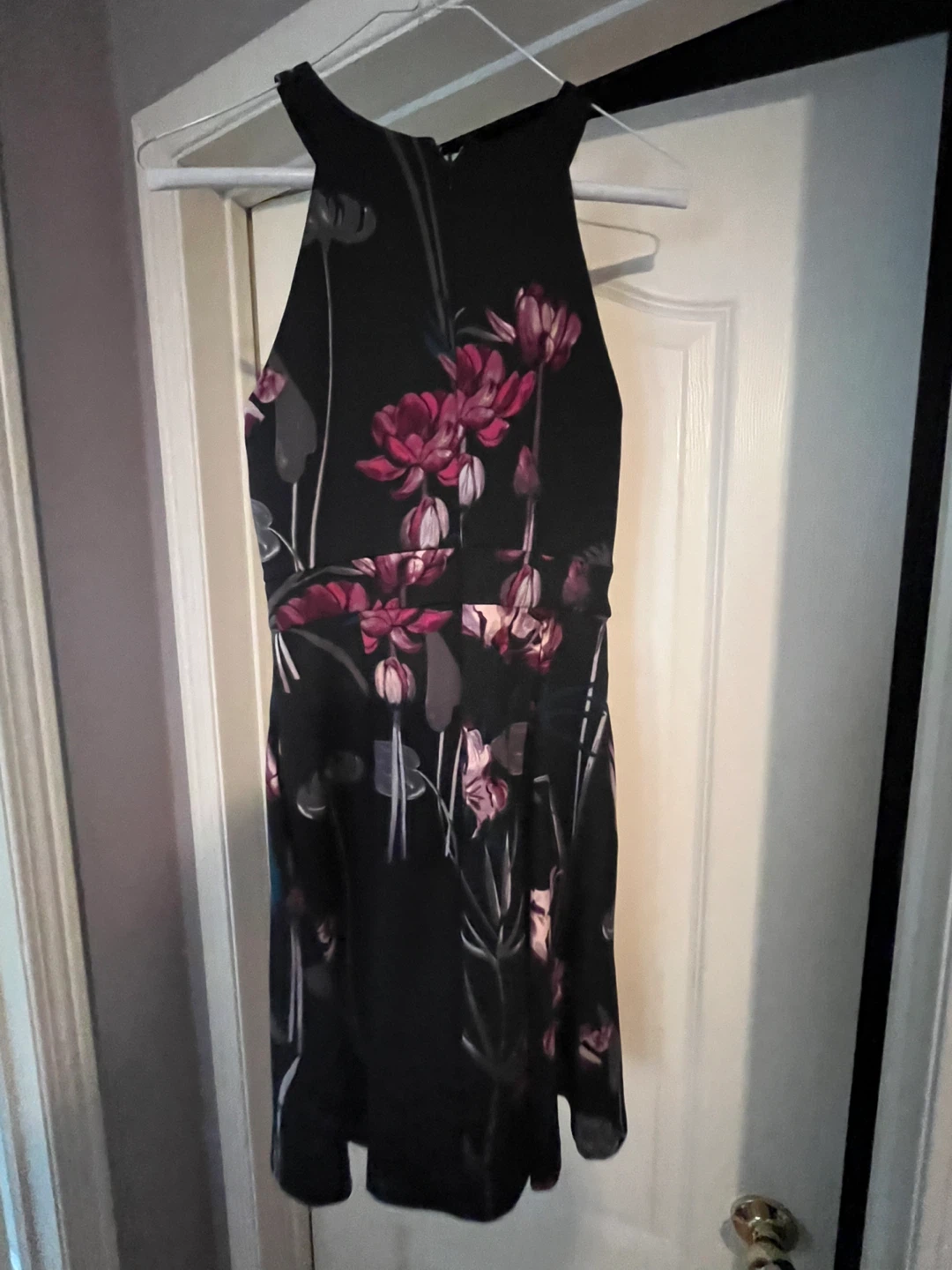 LE CHÂTEAU Black Floral Halter Dress