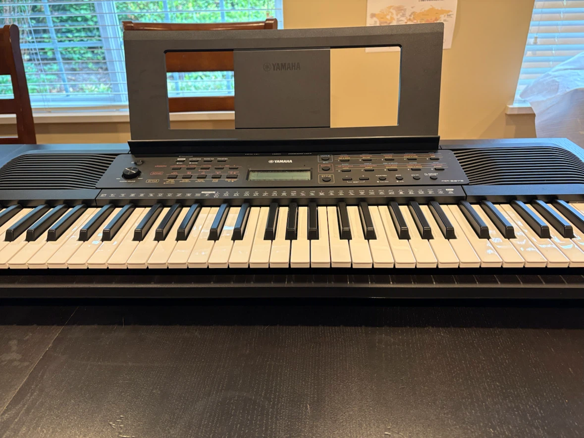 Yamaha PSR-E273 Digital Keyboard - photo 2