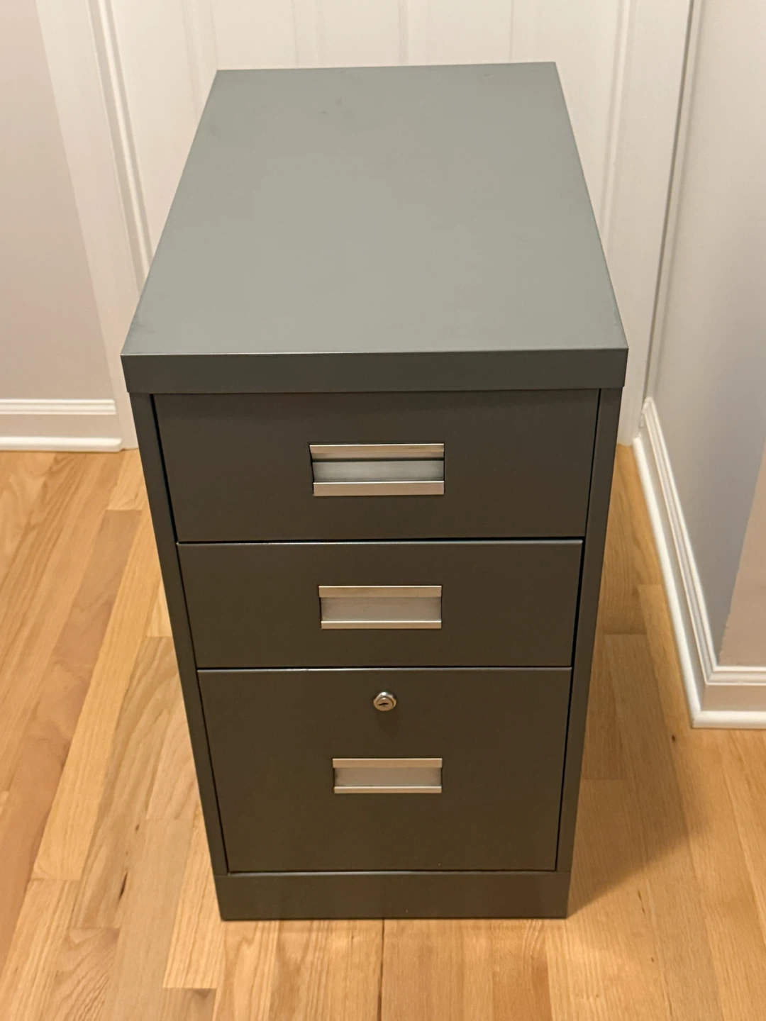 Gray 3-Drawer Metal Filing Cabinet