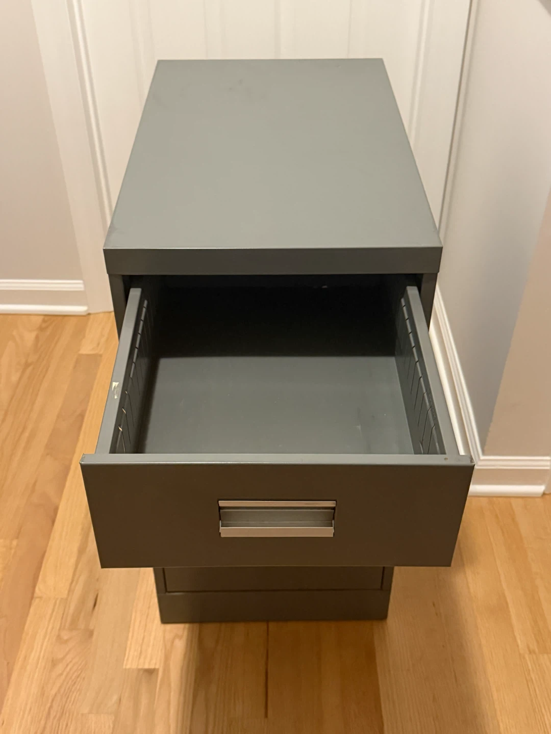 Gray 3-Drawer Metal Filing Cabinet - photo 2
