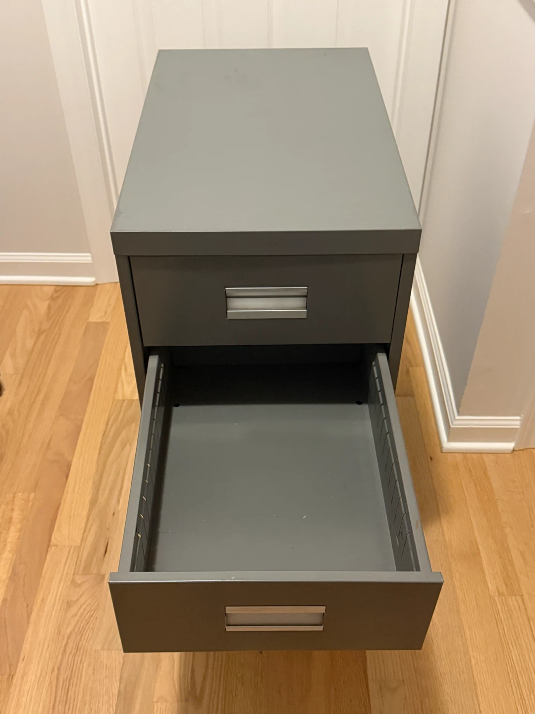 Gray 3-Drawer Metal Filing Cabinet - photo 3