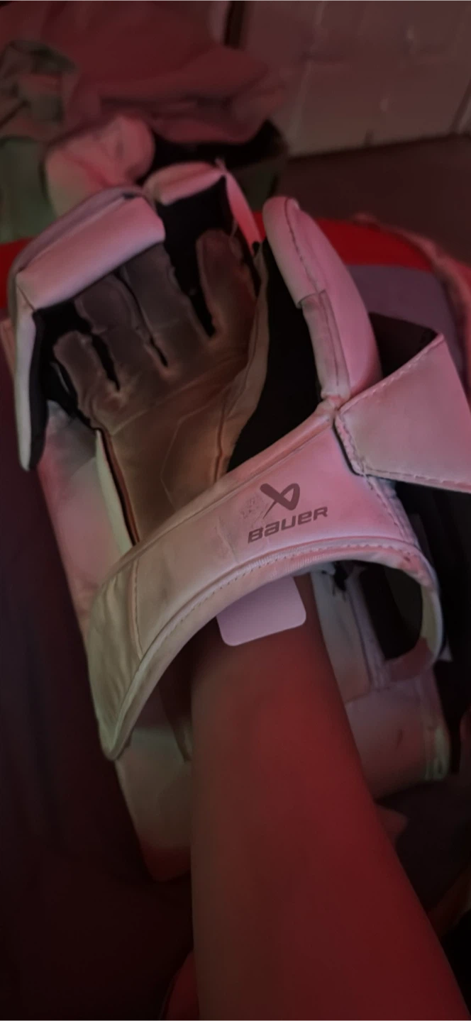 Bauer Goalie Glove - photo 3