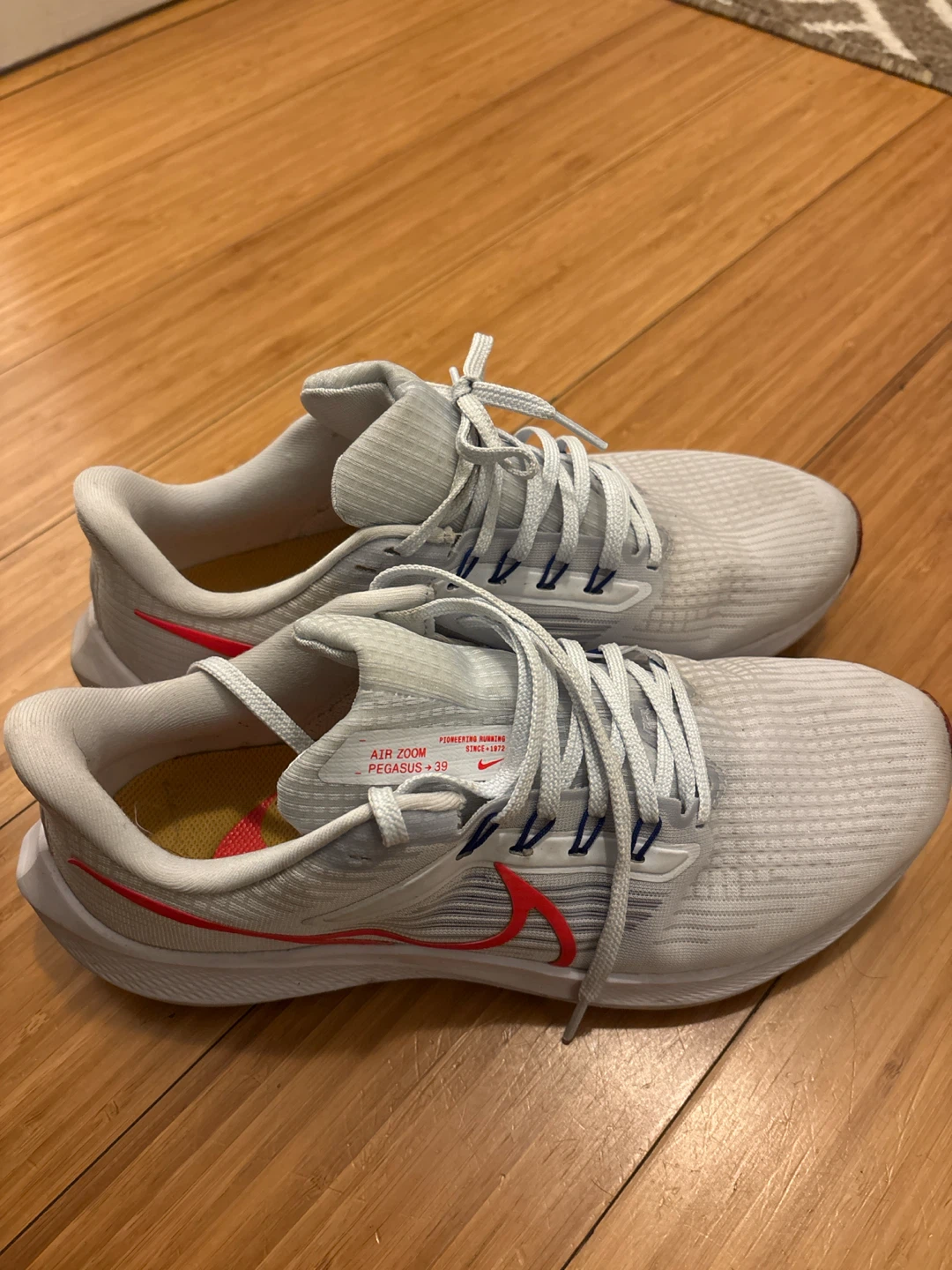 Nike Air Zoom Pegasus 39 Running Shoes