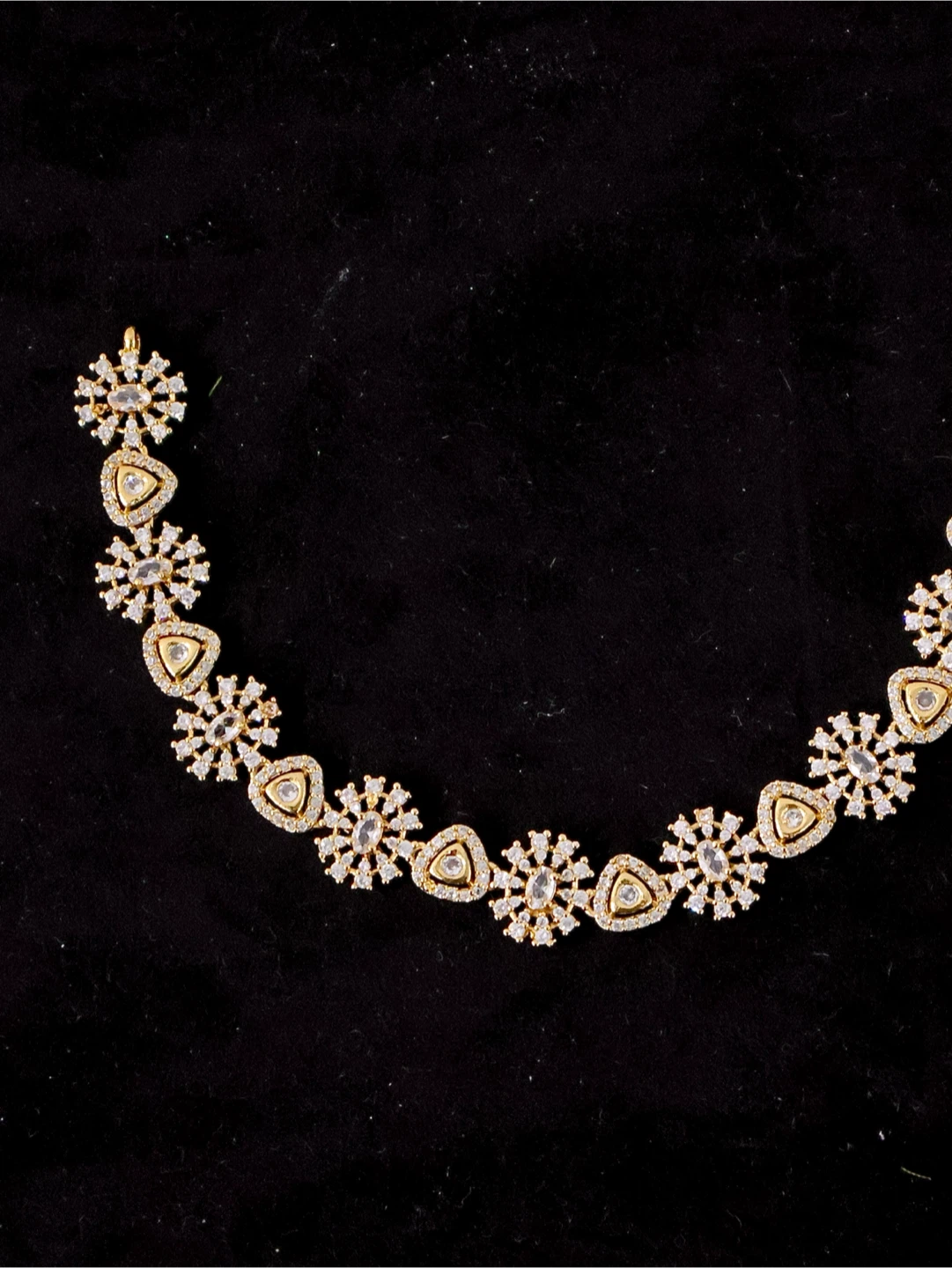 FLORAL NECKLACE SET- BRAND NEW!!! - photo 2