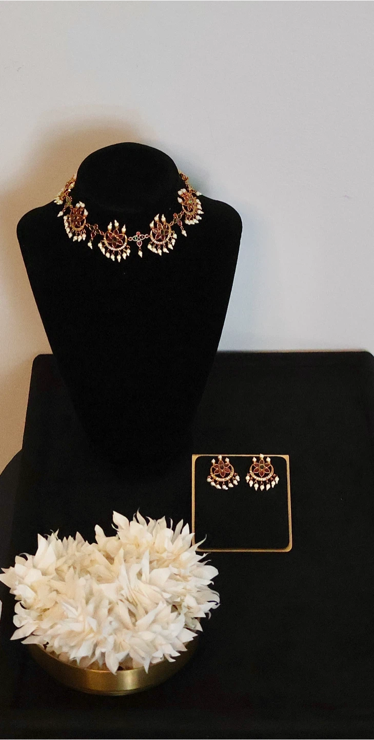 TEMPLE NECKLACE SET- BRAND NEW!!!