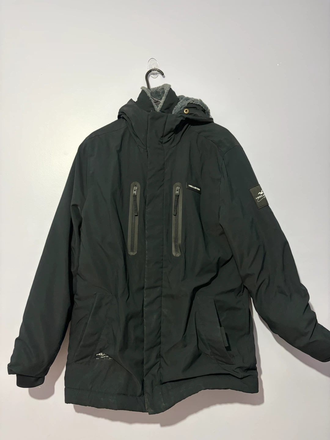 Hollister Men’s Winter Jacket / Parka  – Almost New