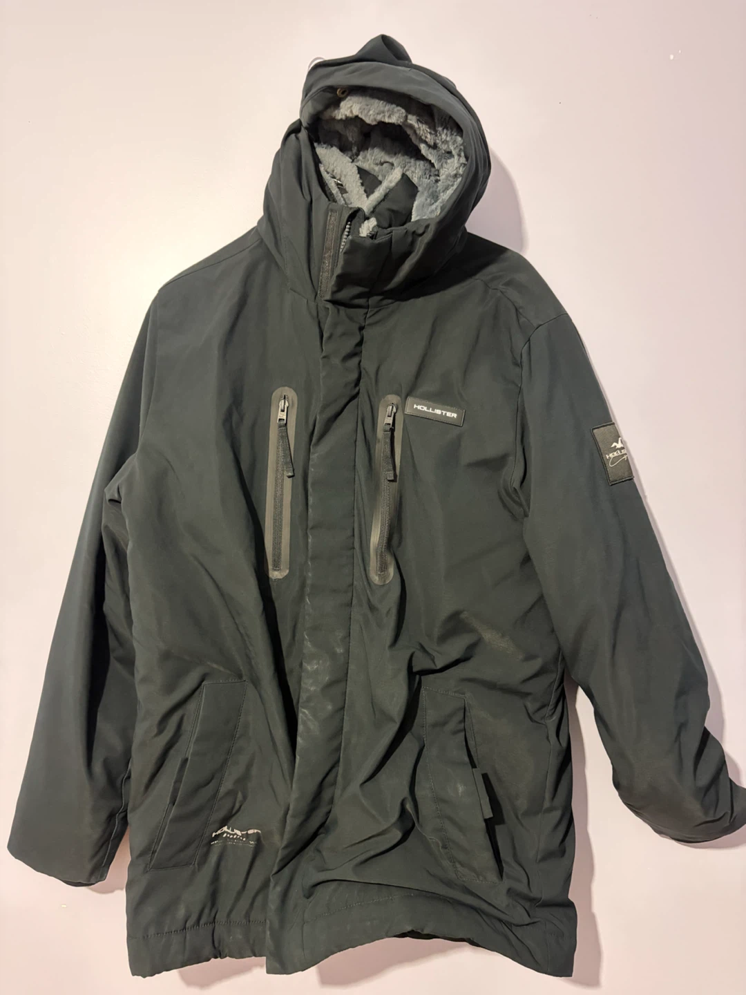 Hollister Men’s Winter Jacket / Parka  – Almost New - photo 2