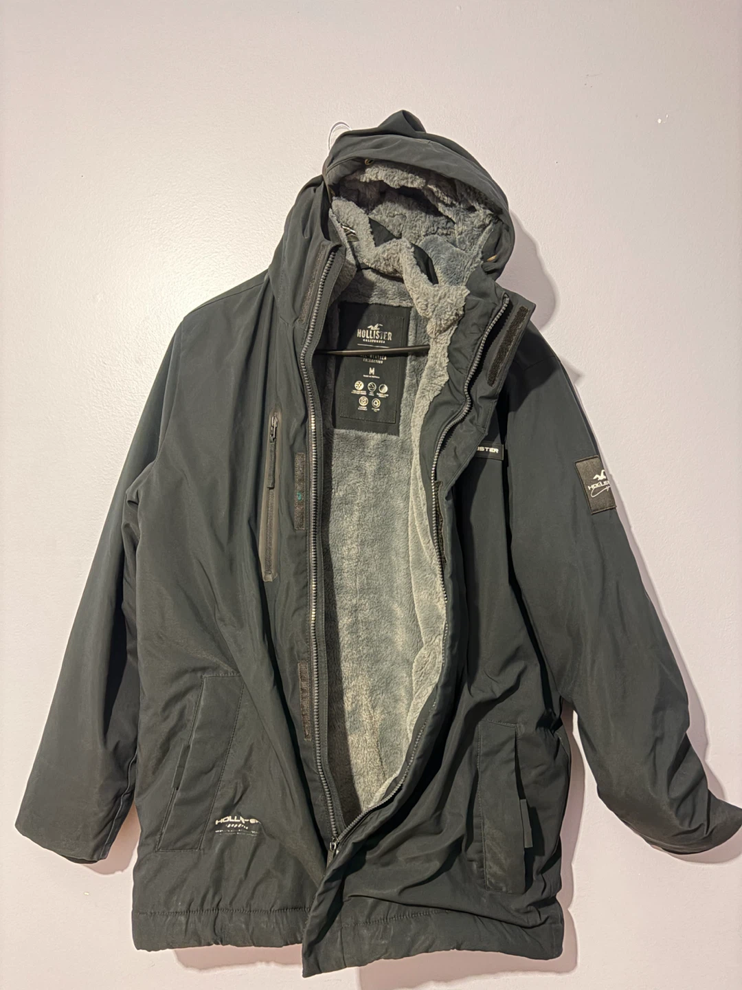 Hollister Men’s Winter Jacket / Parka  – Almost New - photo 4