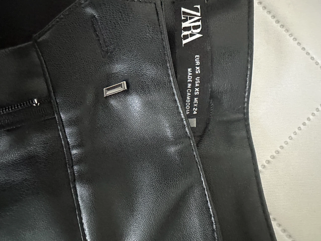 Zara Faux Leather Skirt Black EUR XS - photo 3