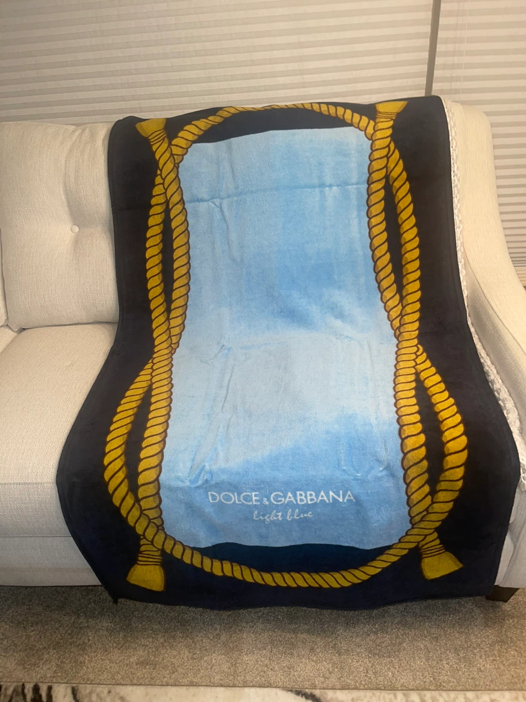 Promotional Dolce & Gabbana Light Blue Beach Towel - photo 3
