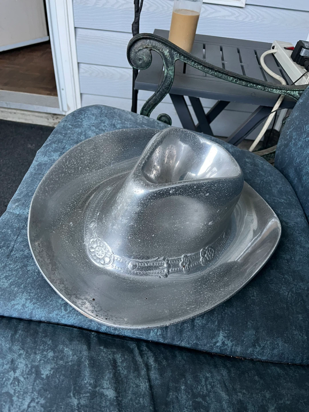 Metal cowboy hat by Wilton AR Metale