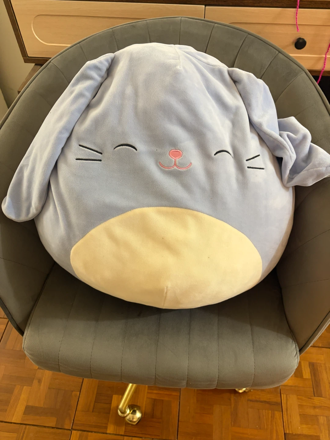 Jumbo bunny Squishmallow