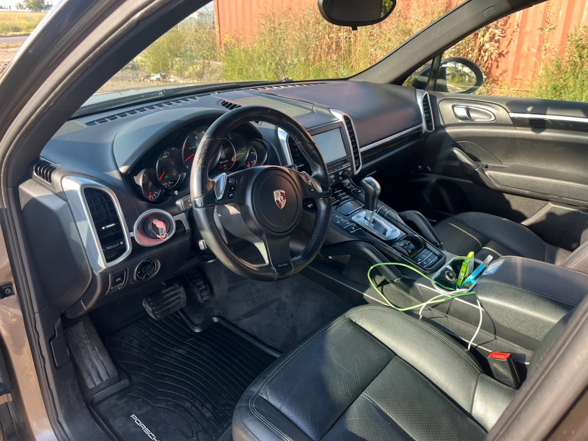 2012 Porsche Cayenne - photo 2