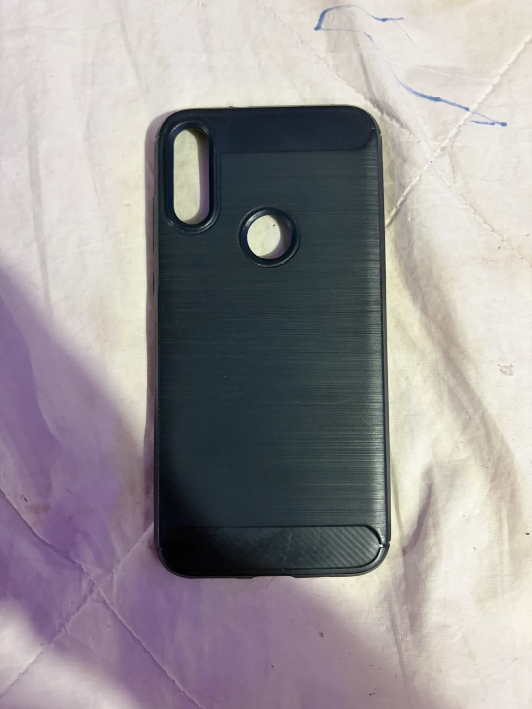 Motorola e with phone case - photo 3