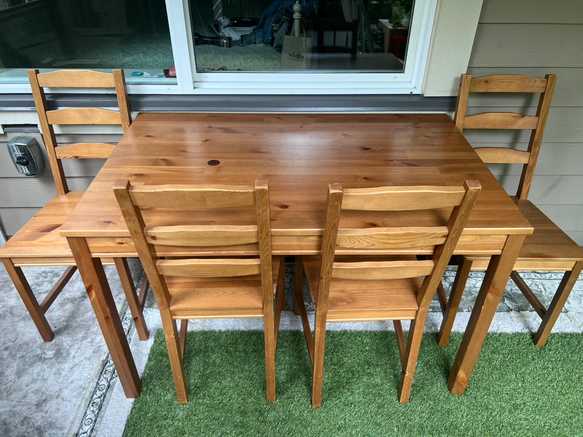 Wooden table + 4 matching chairs - photo 3