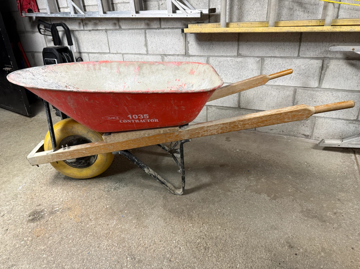 Wheel barrow