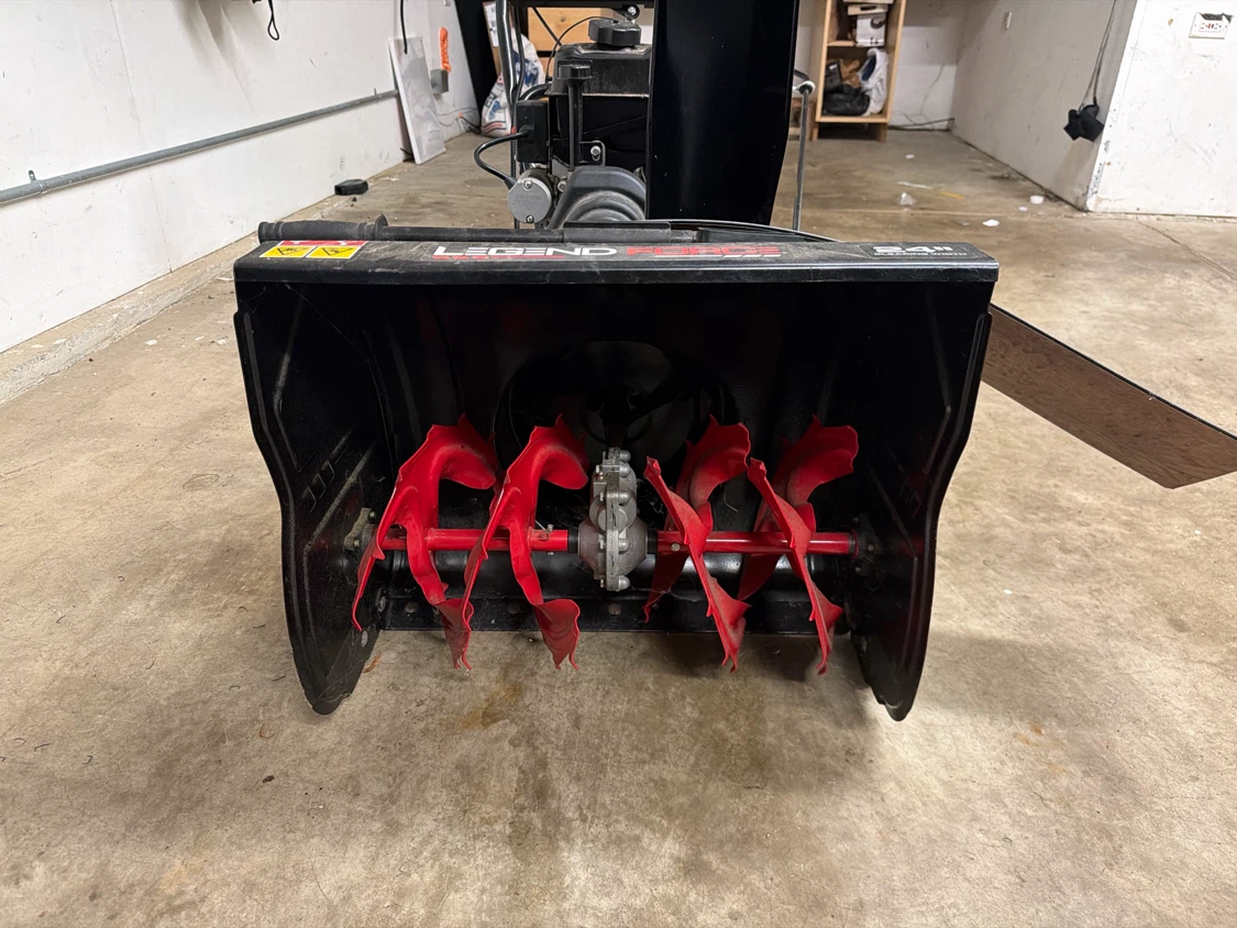 Legend Force 24" Snow Blower - photo 2