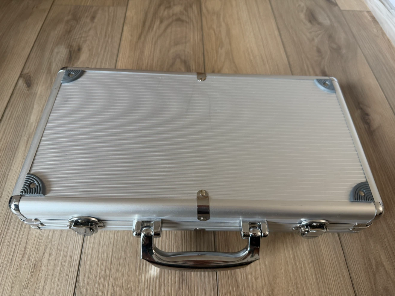 Aluminum Poker Chip Set Case - photo 3