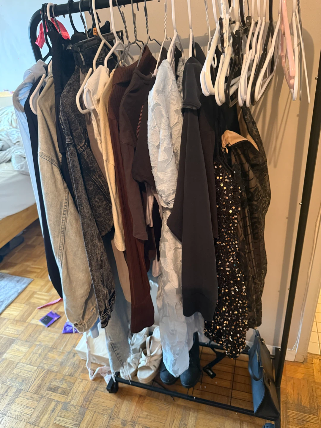 CLOSEST CLEAR OUT: (moving sale) surprise bags of 10 pcs