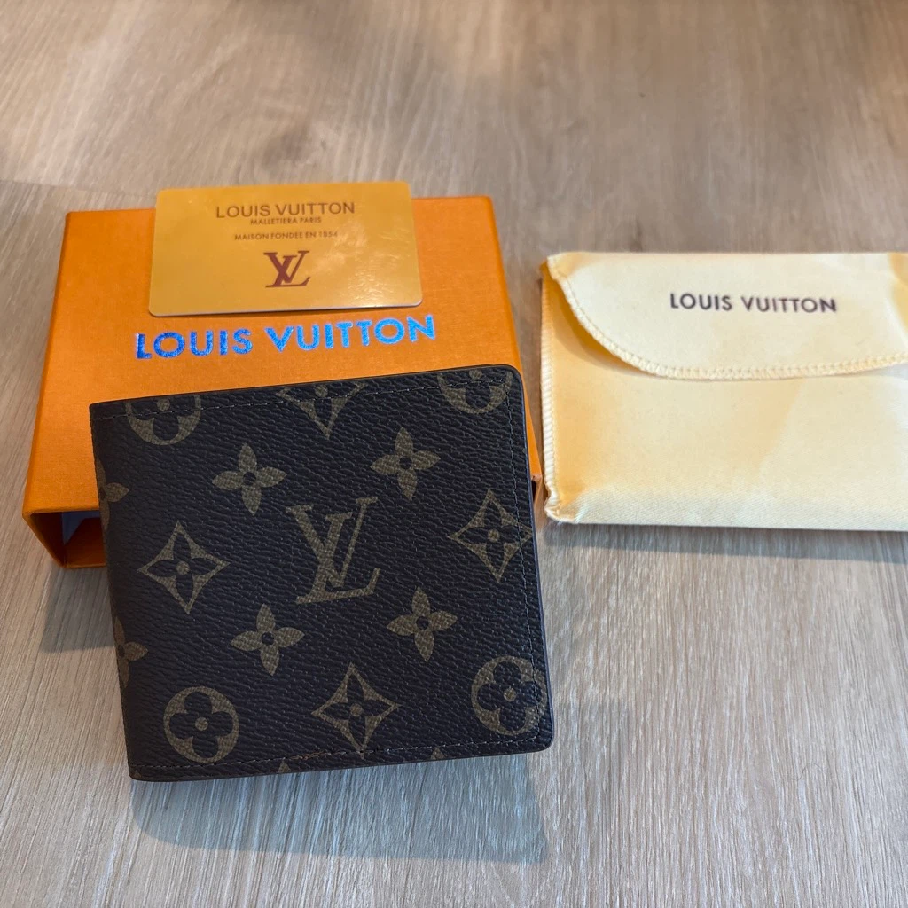 Classic bifold wallet - photo 2