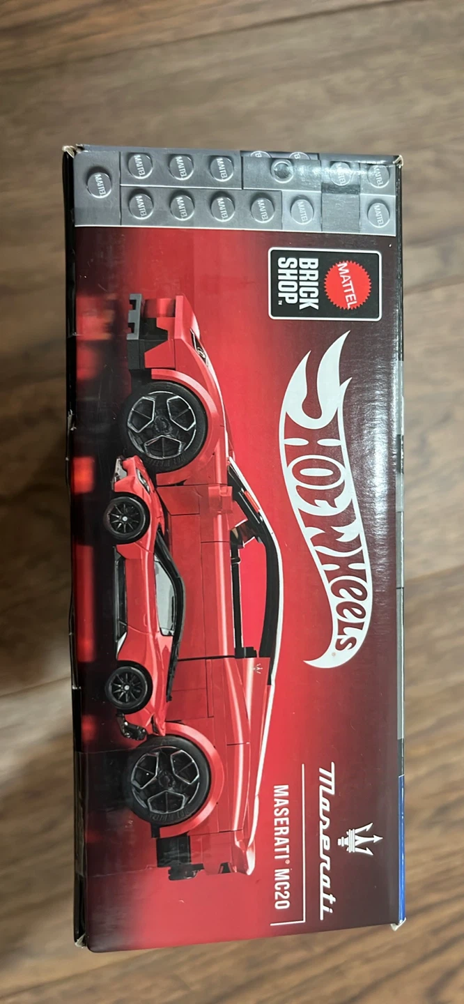 Hot Wheels 250 Piece Maserati MC20 Building Set - photo 4