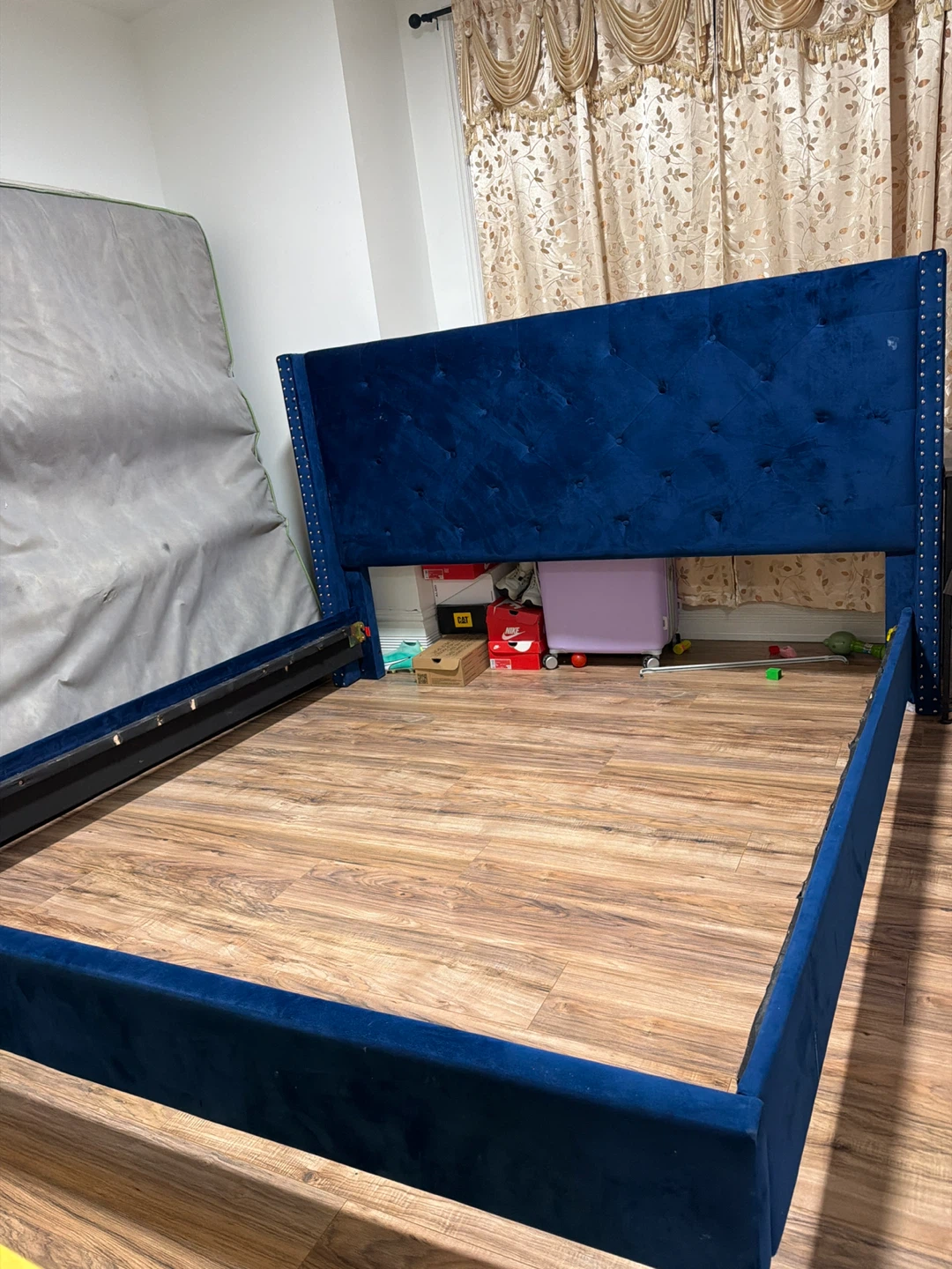 Blue Velvet king Bed Frame - photo 2