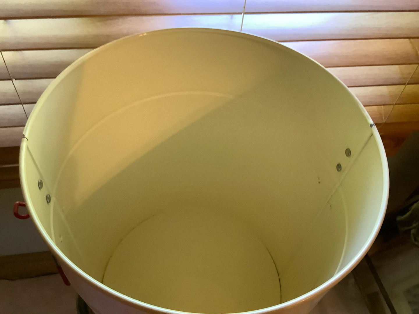 “Simply Delicious” Powder Coated Steel Pet Food Container 🐞 - photo 5