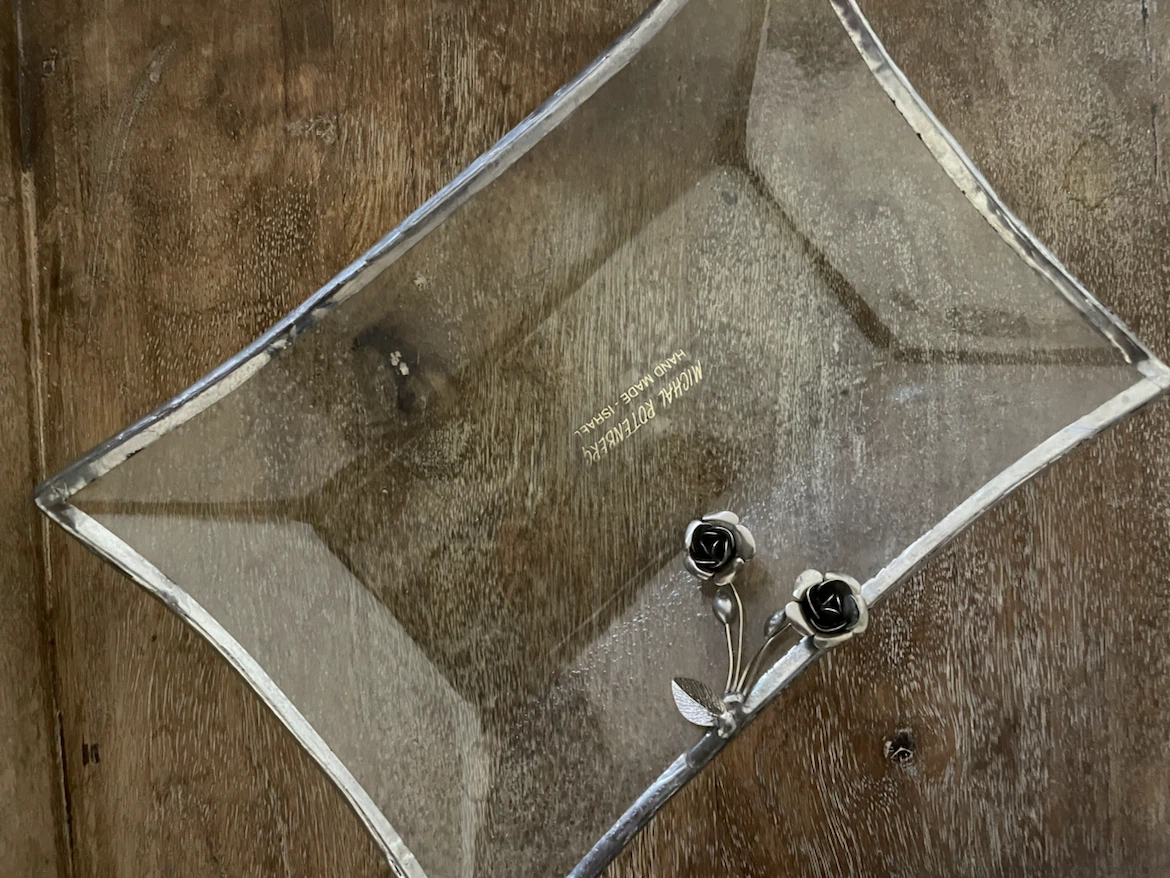 Hand Made Glass Tray with Rose Design - photo 3