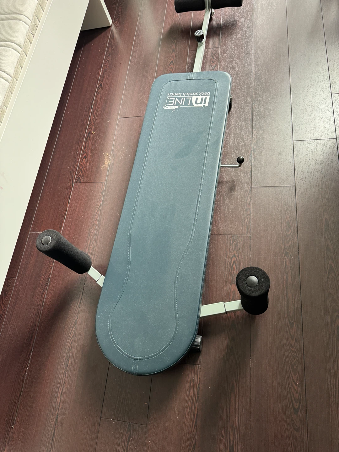 Inline Back Stretch Bench
