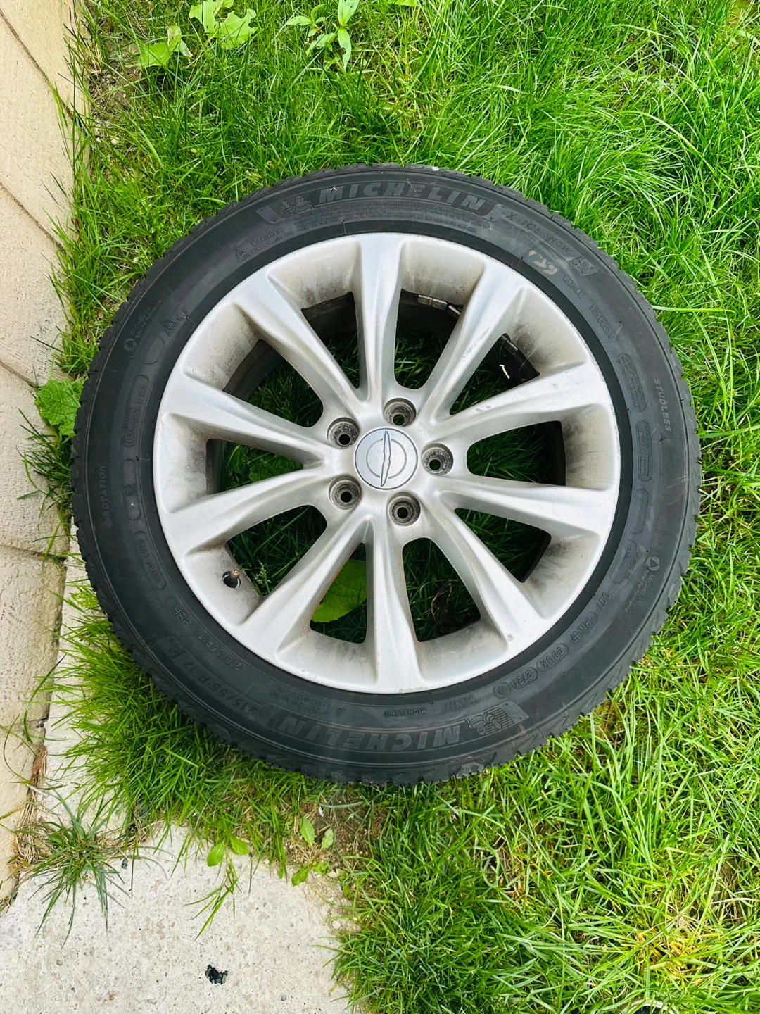 Michelin Winter Tires with Rims - photo 3