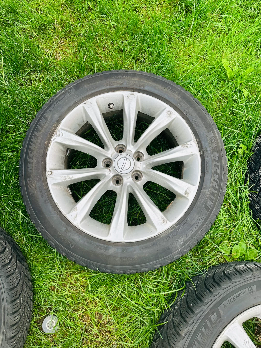 Michelin Winter Tires with Rims - photo 4
