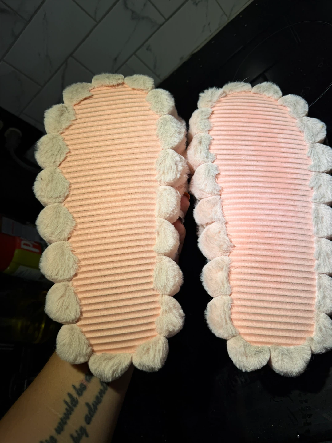 Aeropostale Pink Fuzzy Slippers - photo 3