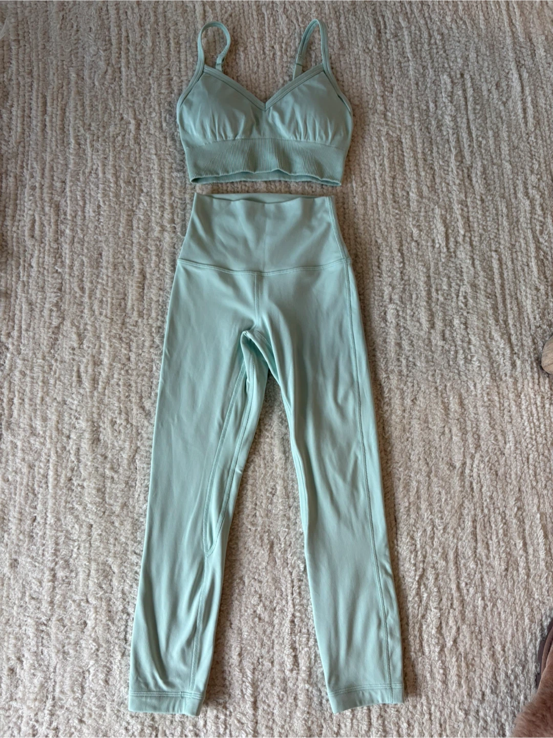 *RARE* Lululemon DELICATE MINT Align Crop Leggings 0 + bra top 2