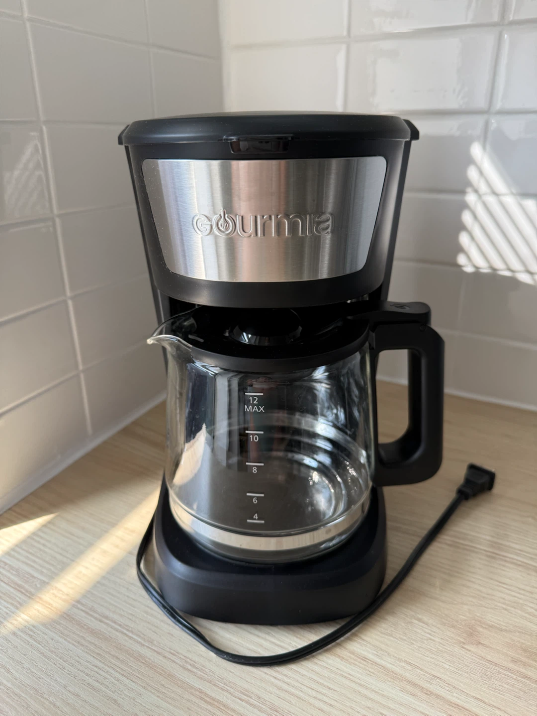 Gourmia 12-Cup Coffee Maker with Amazon Basics Coffee Filters