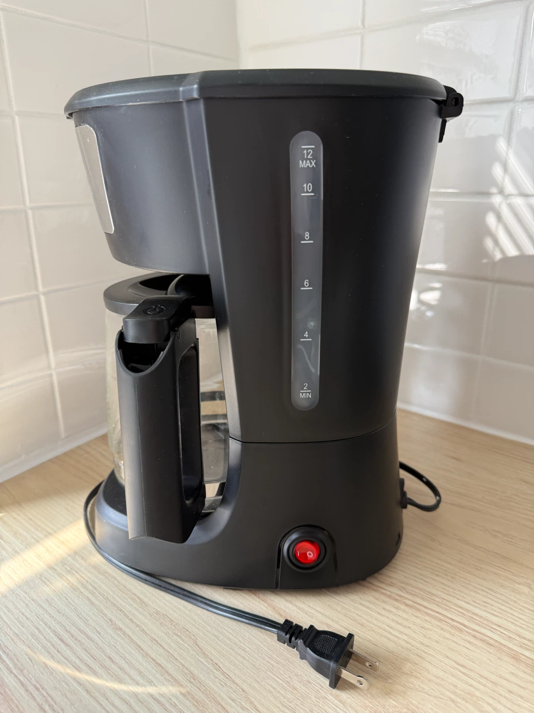 Gourmia 12-Cup Coffee Maker with Amazon Basics Coffee Filters - photo 2
