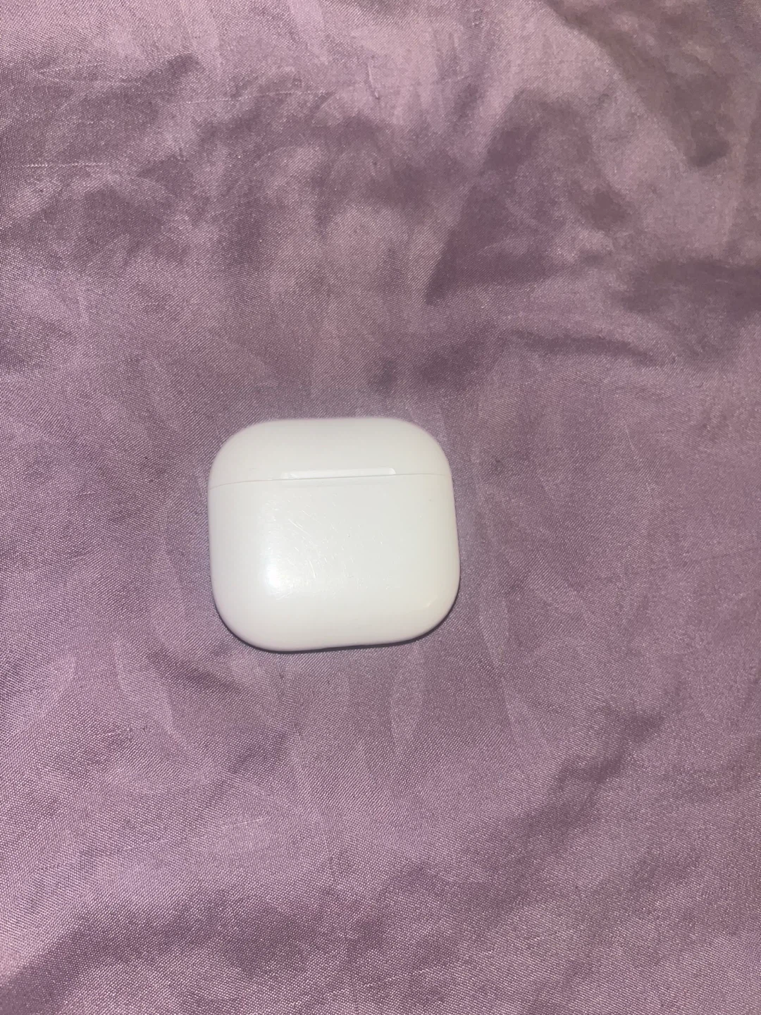 Apple AirPods 4th generation case - photo 2