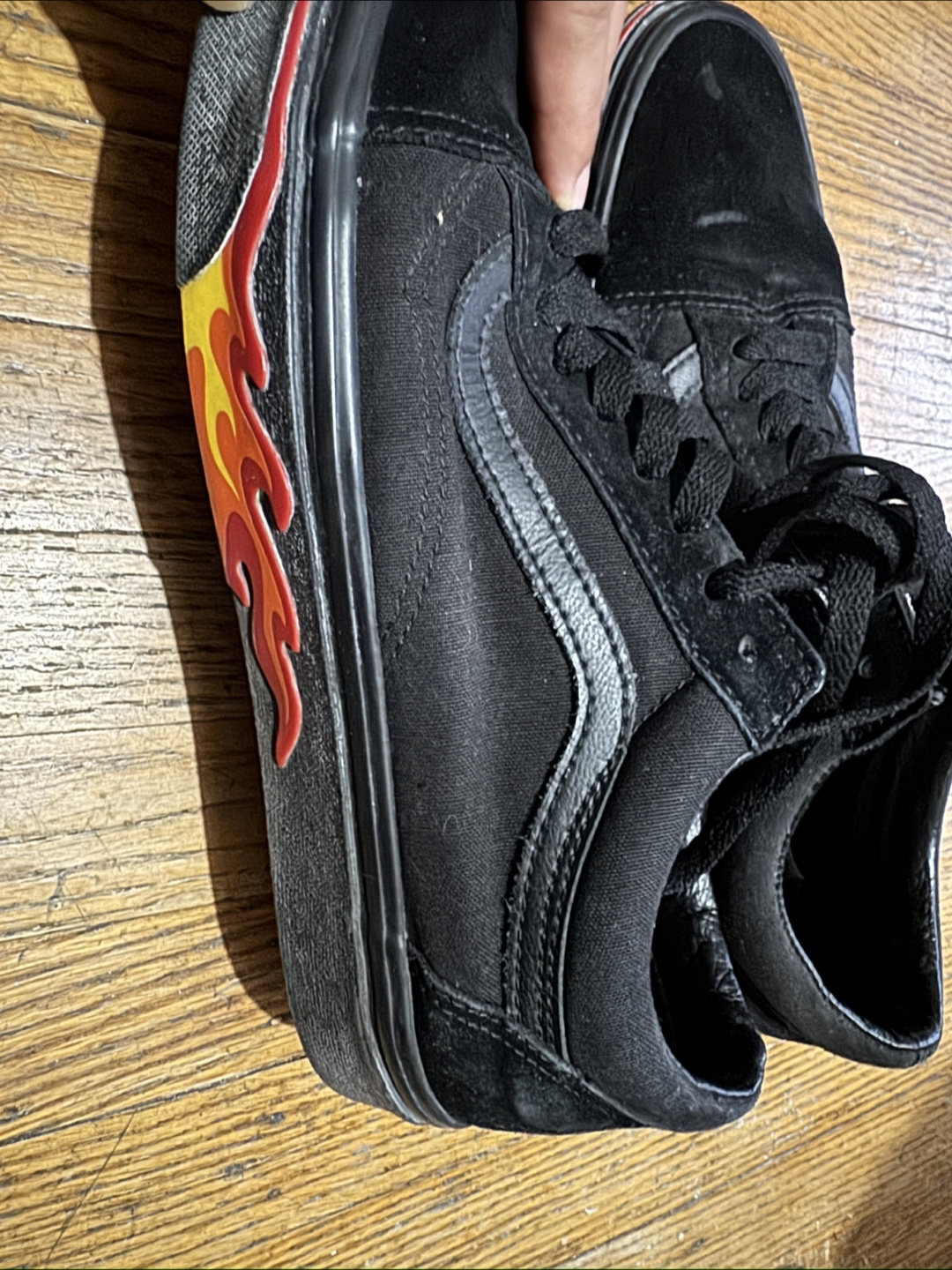 US9 Vans Old Skool Flame Sneakers - photo 2