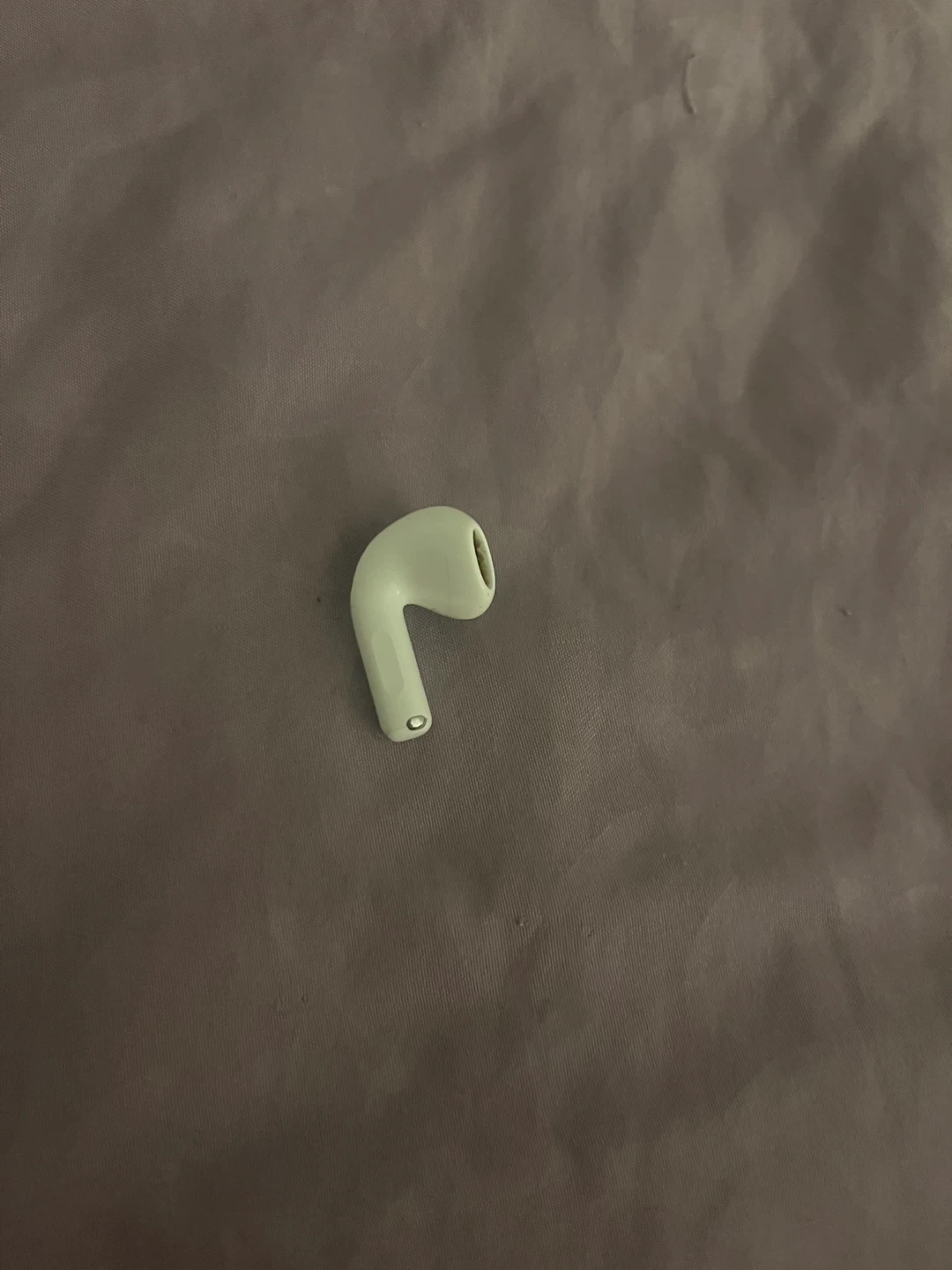 Right Apple AirPod 4th generation