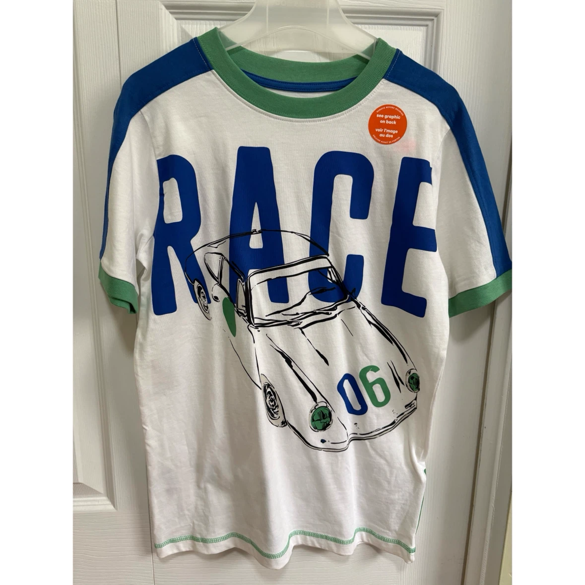 New, Kids Graphic T-Shirt, size L (10-12).