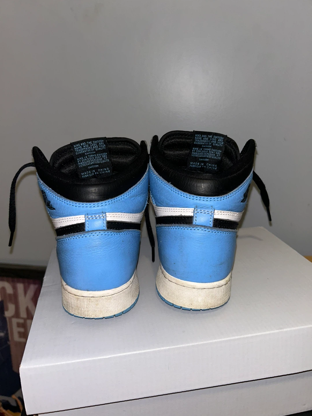 Air Jordan 1 High UNC sneakers - photo 5
