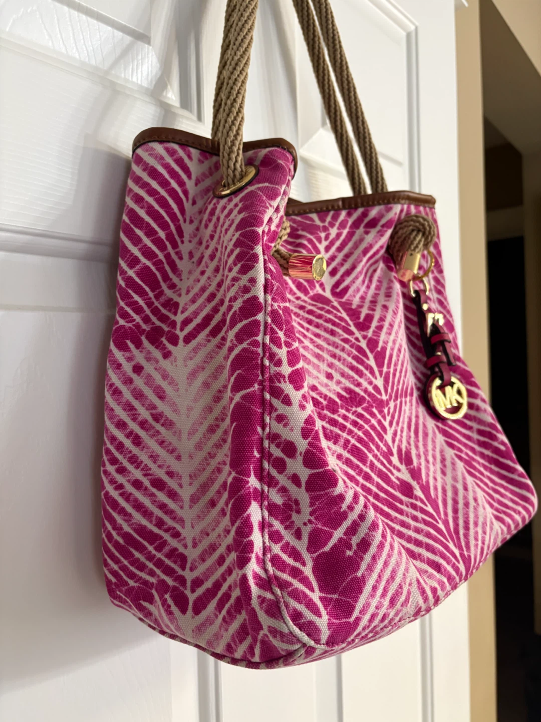 Michael Kors Marina Raspberry Tie-Dye CanvasTote Bag - photo 5