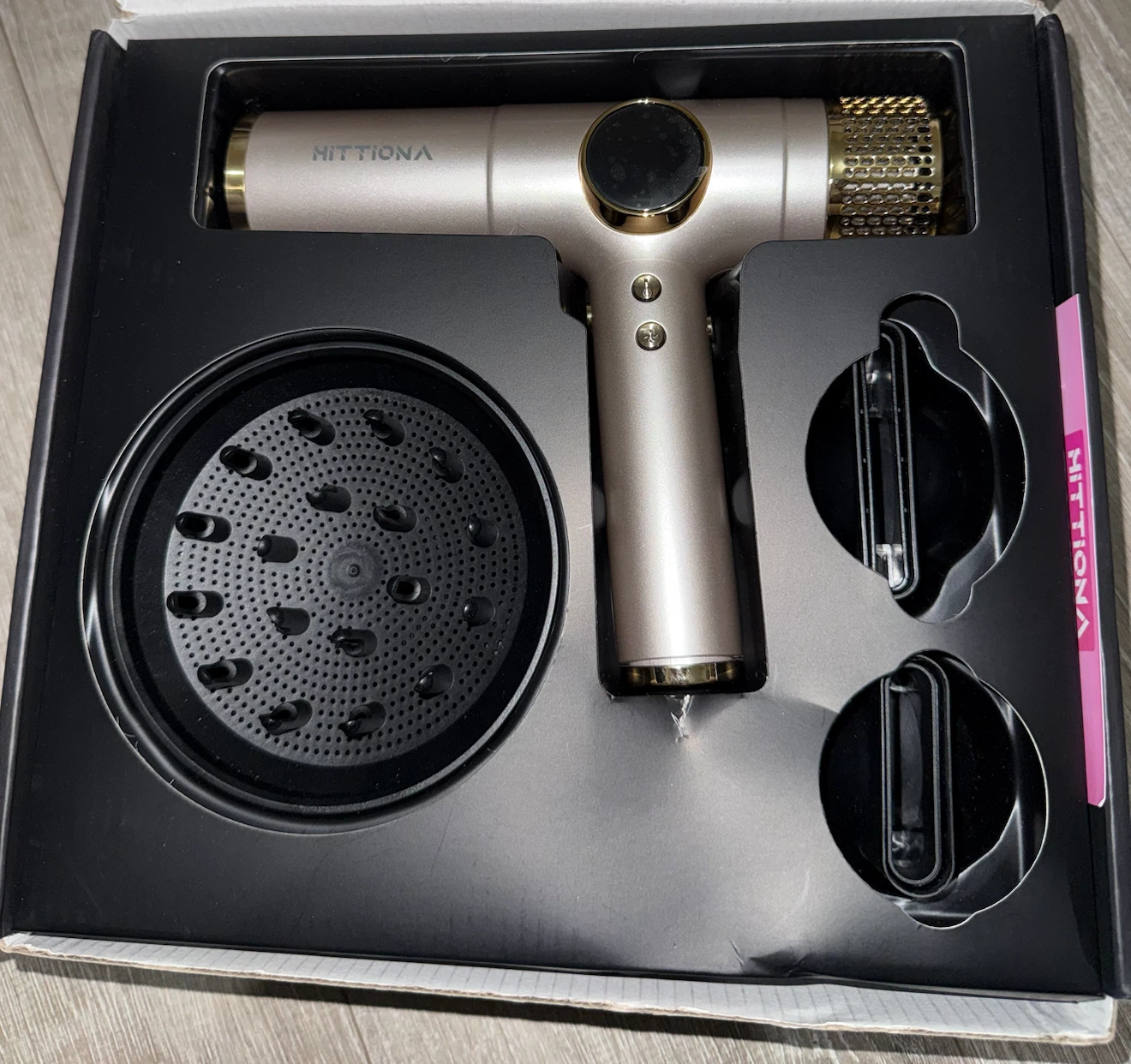 Nittiona Ionic Hair Dryer - photo 2